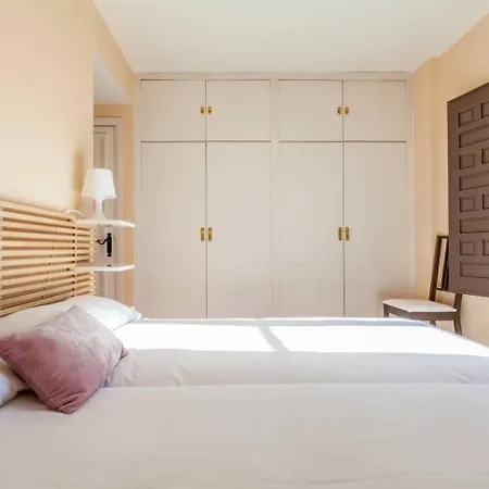 Apartment Rg Conde De Ibarra Con Garaje *