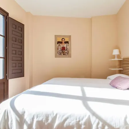 Rg Conde De Ibarra Con Garaje Apartment Seville
